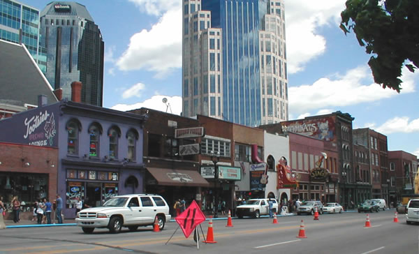 Broadway bars in downtown Nashville