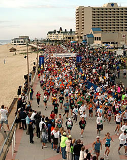 race start - photo by MarathonFoto.com