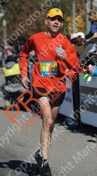 Marathon Man Ray runs